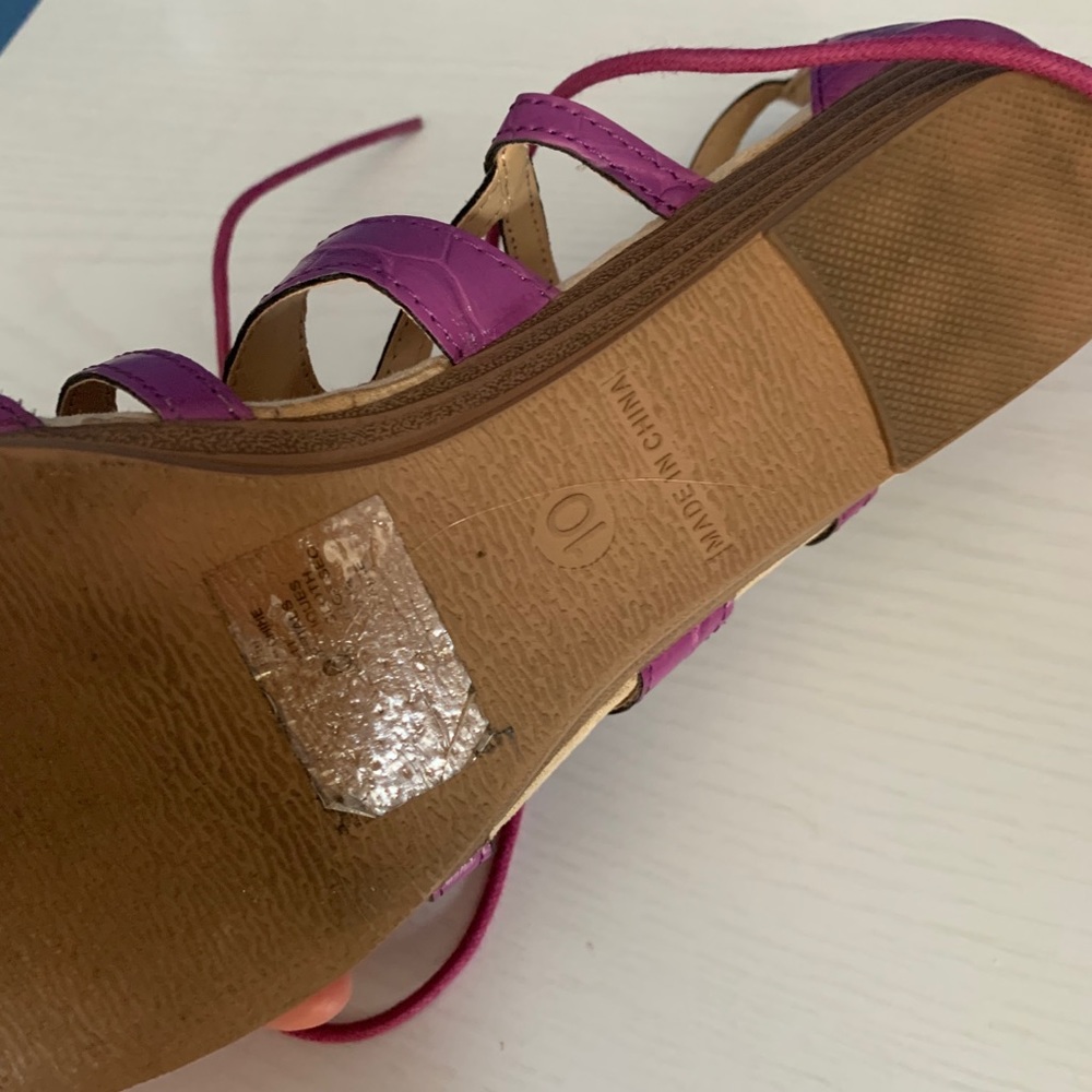 Size 10 purple sandals! - Picture 2 of 5